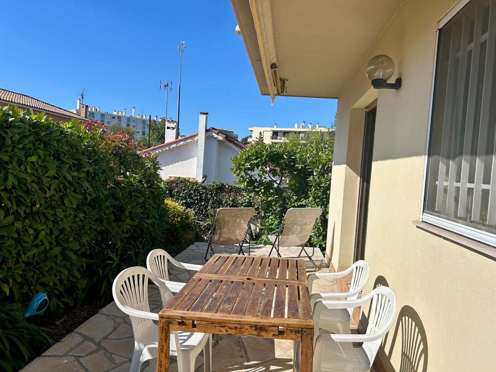 Les Ondes - Terrasse Rdc Villa Calme Parking Proche Plage Antibes Exterior foto